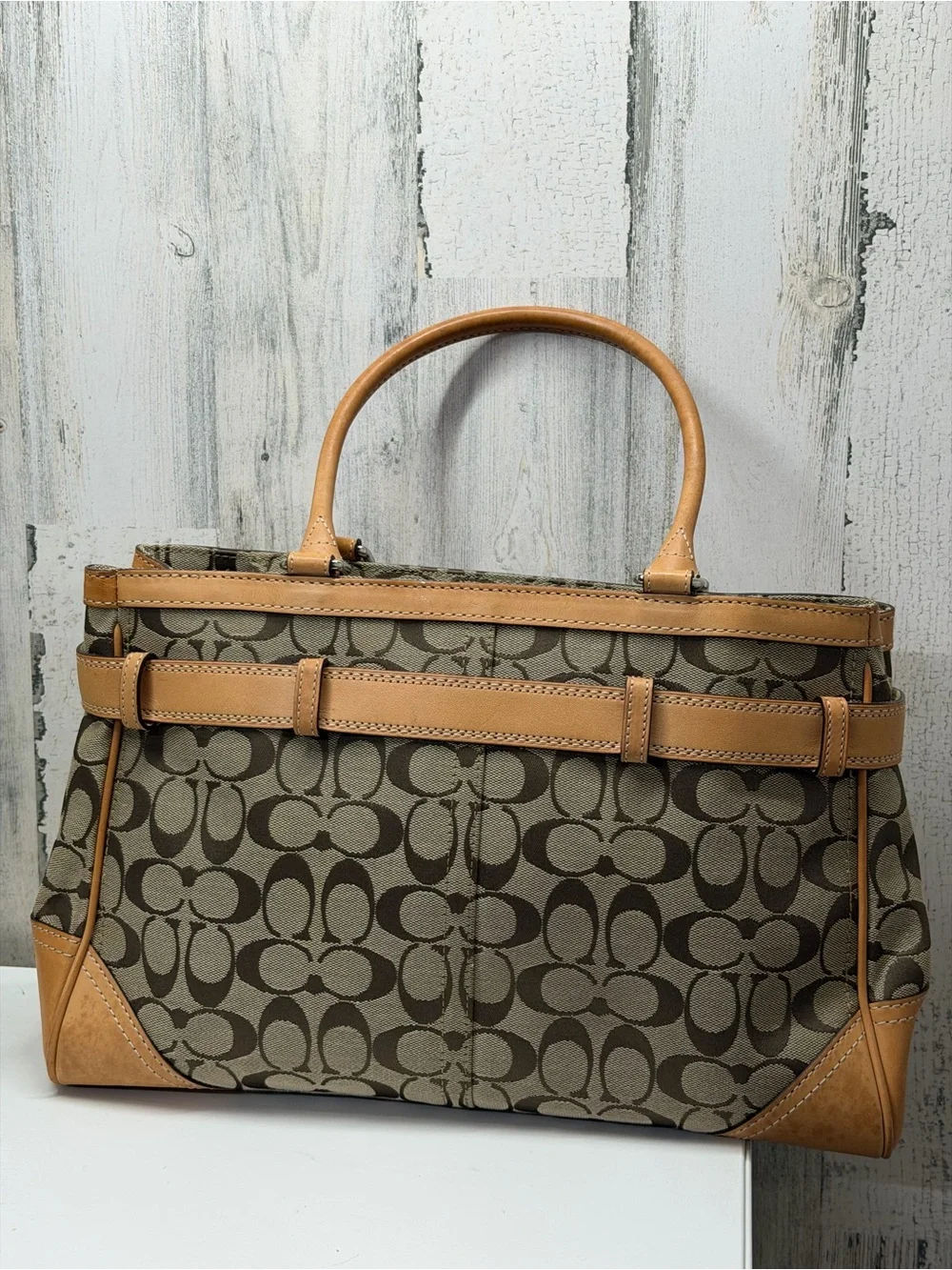 Coach iconic signature